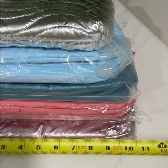 💙 2 for $12 Cosmetic Travel Bags NEW Ulta beauty makeup pouch Lot of 5 - Picture 4 of 7